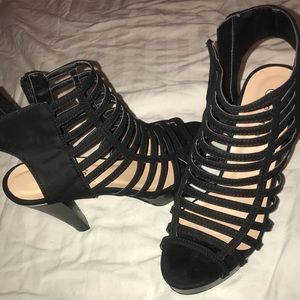 High heel black shoes